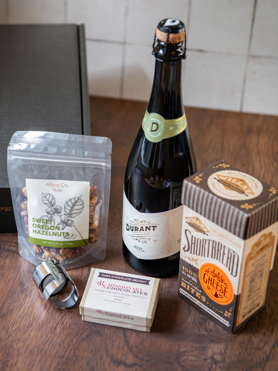 Bubbles & Bites Gift Box